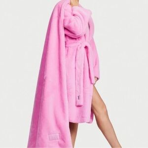 Victoria's Secret Fleece Lined Blanket